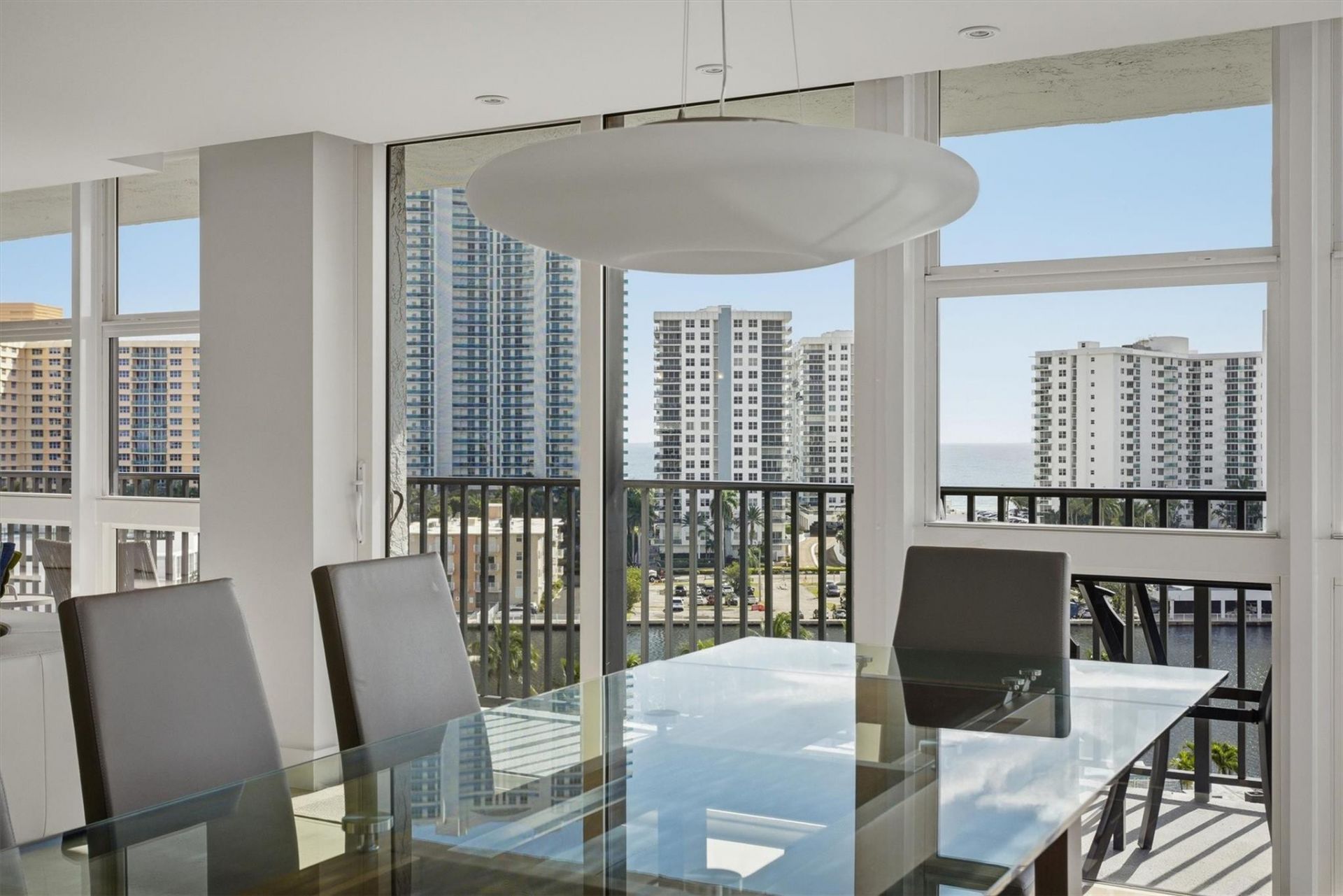 1000 Parkview Drive, Unit 1030, Hallandale Beach, FL 33009 Photo