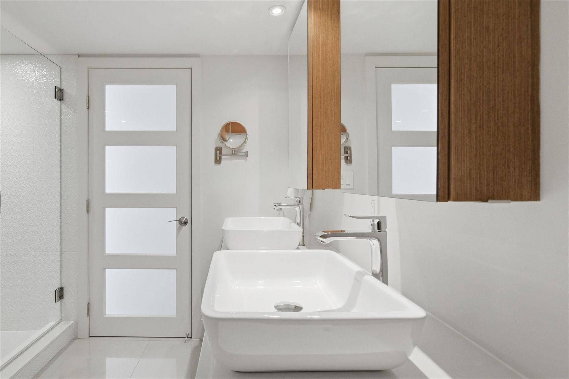 1000 Parkview Drive, Unit 1030, Hallandale Beach, FL 33009 Photo