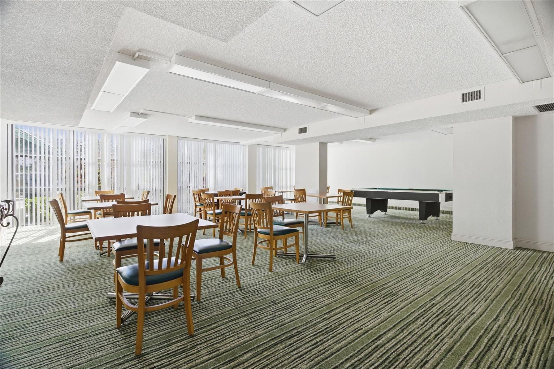 1000 Parkview Drive, Unit 1030, Hallandale Beach, FL 33009 Photo