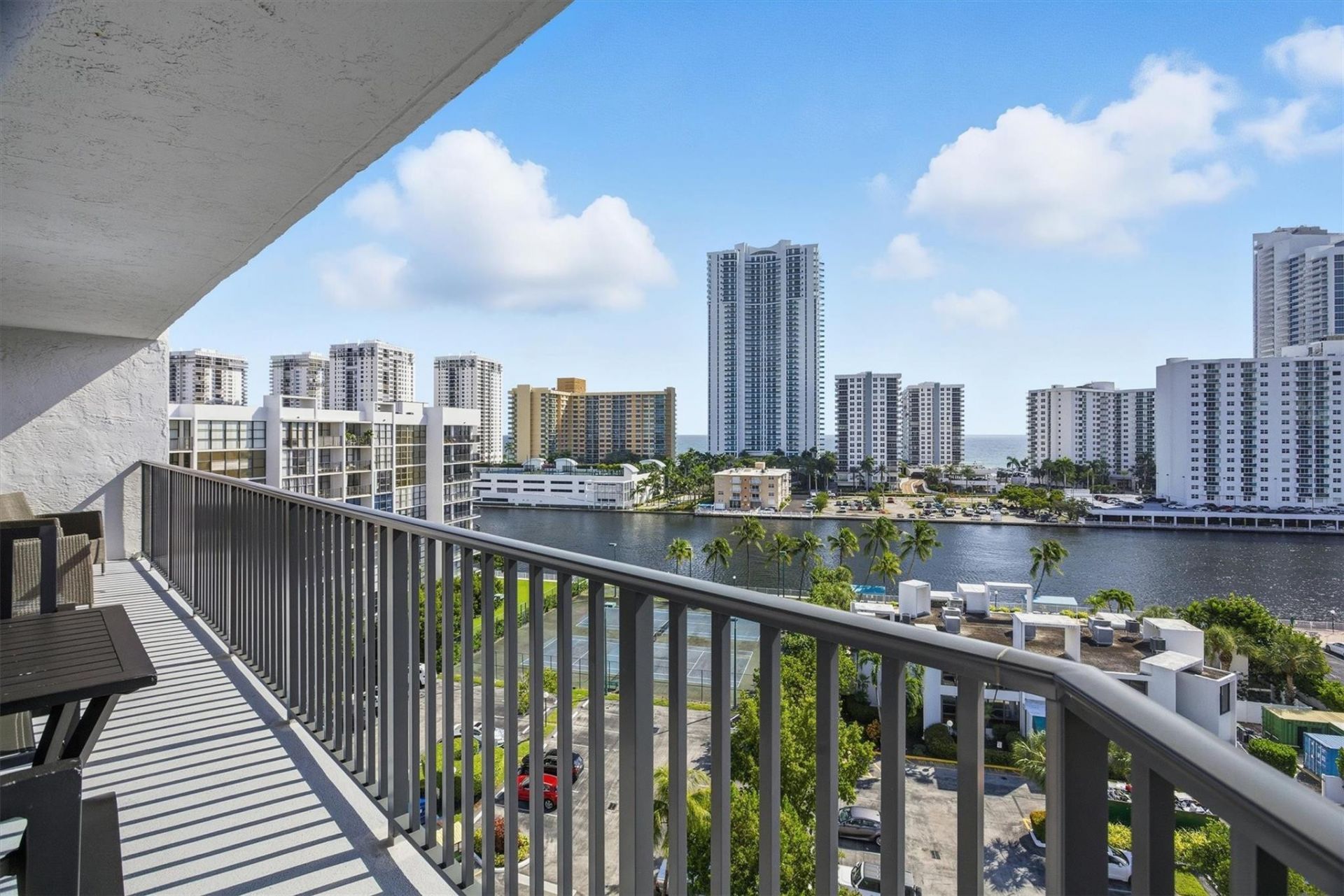 1000 Parkview Drive, Unit 1030, Hallandale Beach, FL 33009 Photo