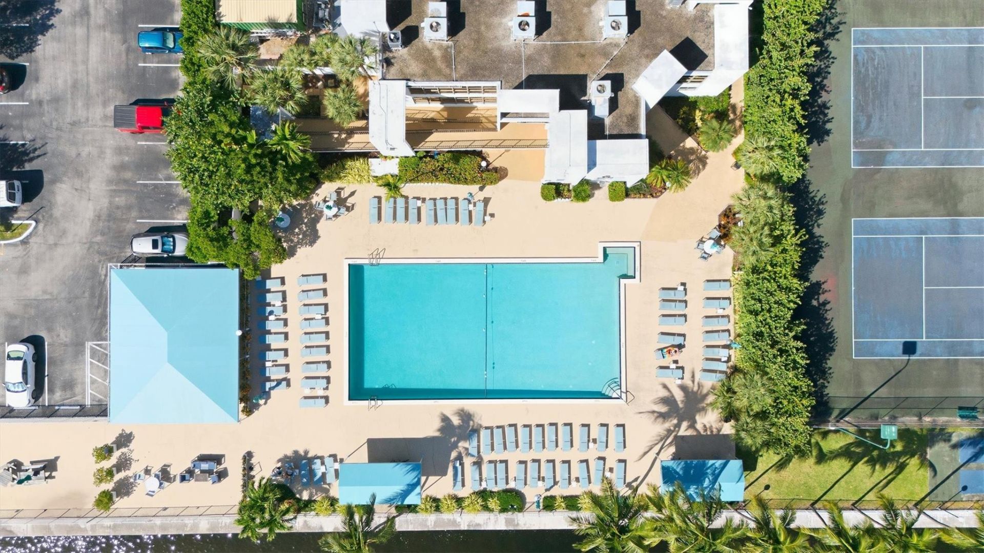 1000 Parkview Drive, Unit 1030, Hallandale Beach, FL 33009 Photo