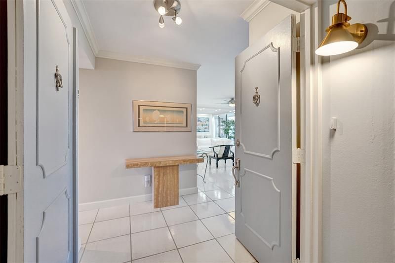 936 Intracoastal Drive, Unit 12C, Fort Lauderdale, FL 33304 Photo