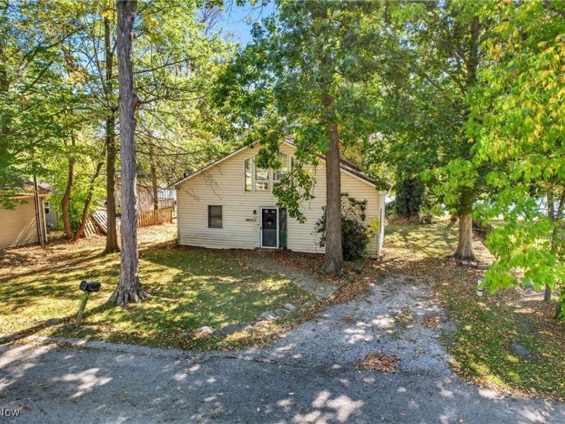 26223 Wildwood Drive, Beloit, OH 44609 Photo 3