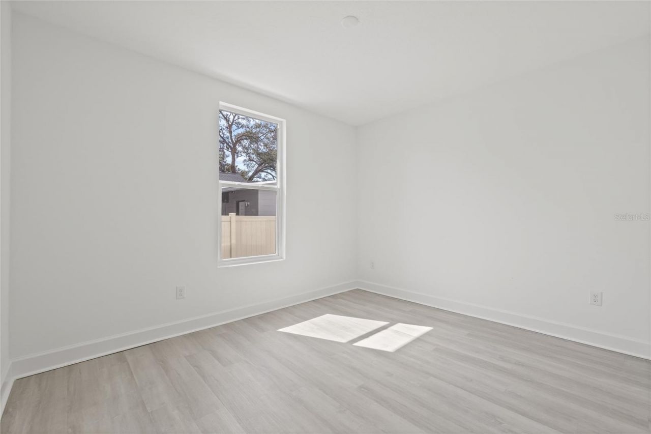 305 15th Street N, Saint Petersburg, FL 33705 Photo