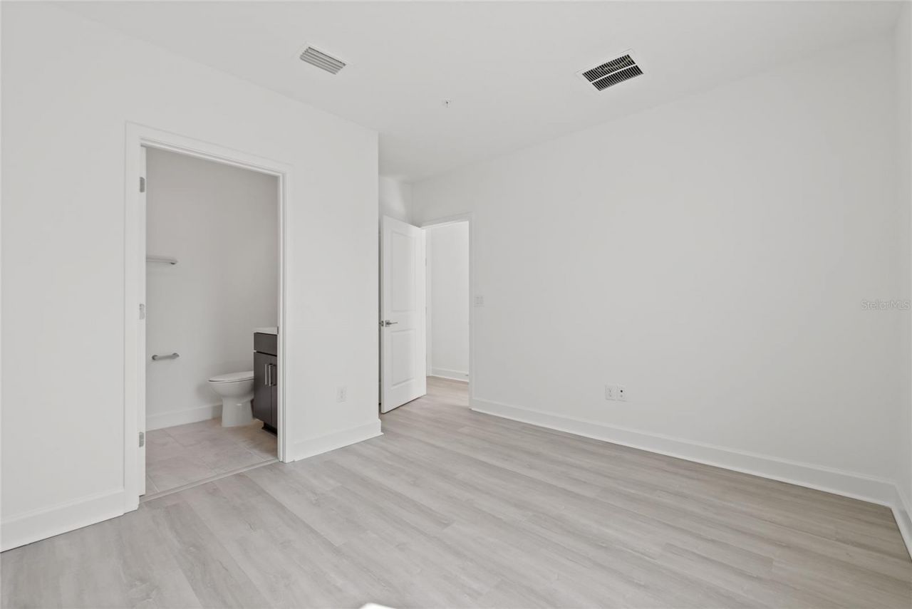 305 15th Street N, Saint Petersburg, FL 33705 Photo