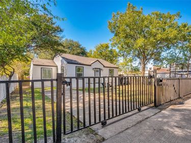 2815 Seevers Avenue, Dallas, TX 75216