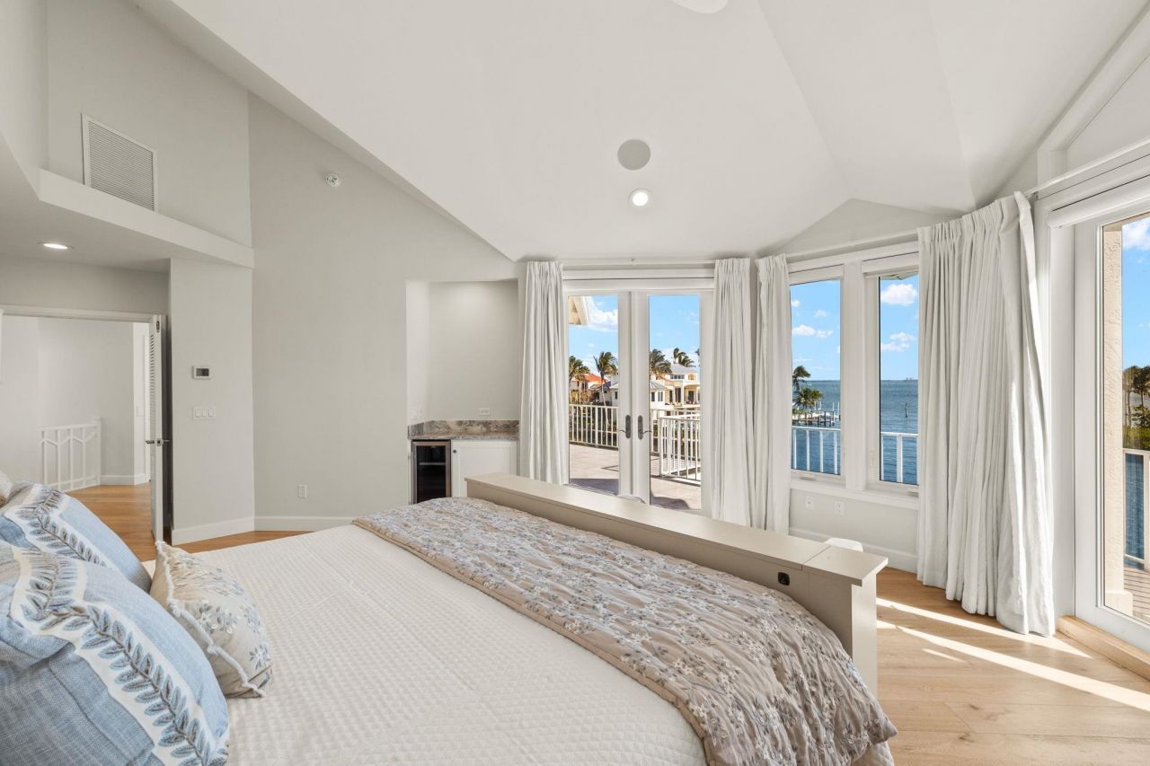 1490 Angel Dr, Sanibel, FL 33957 Photo