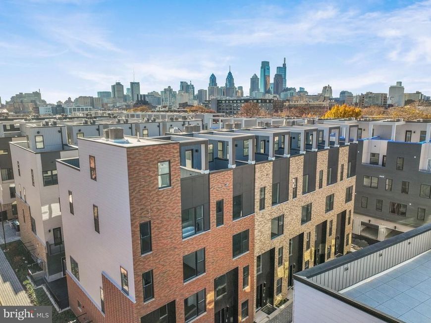 652 Fairmount Avenue, Philadelphia, PA 19123 Main Photo