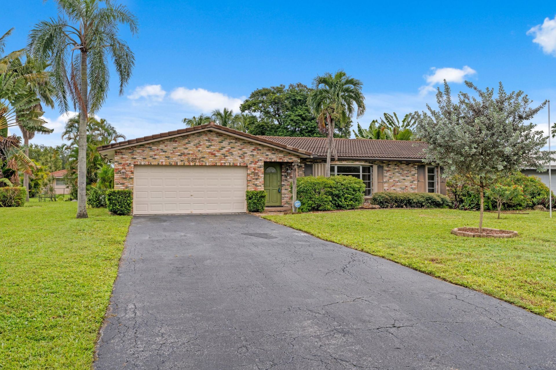 8675 NW 28th Drive, Coral Springs, FL 33065 Photo