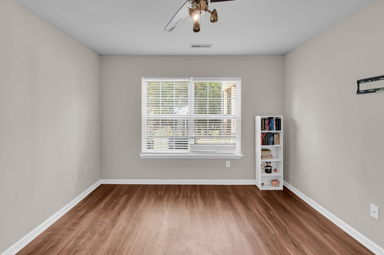 201 Darcy Avenue Photo 22