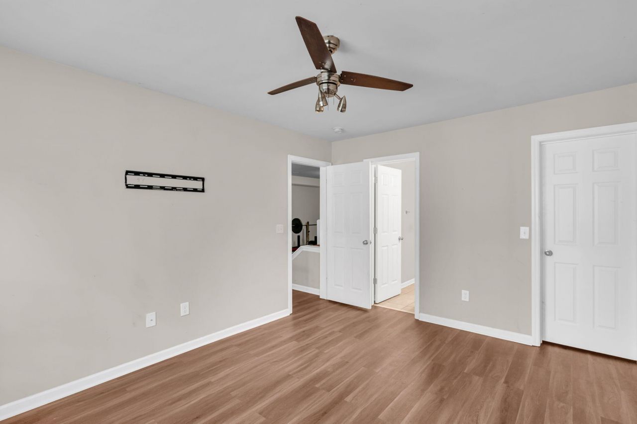 201 Darcy Avenue Photo 23