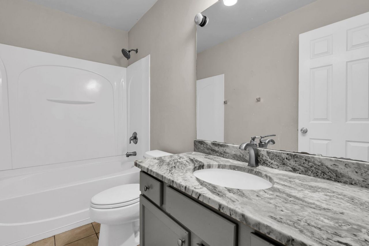 201 Darcy Avenue Photo 24