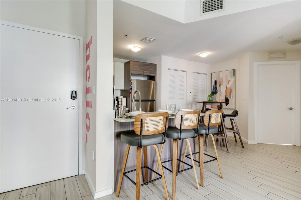 481 NE 29th St, Unit 601, Miami, FL 33137 Photo