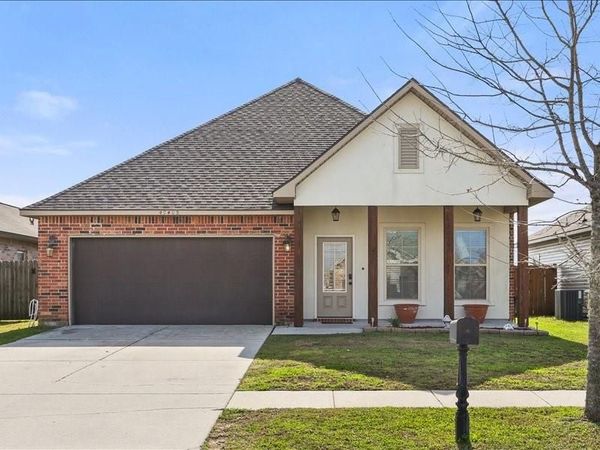 42403 TIGERS EYE STONE Avenue, Prairieville, LA 70769