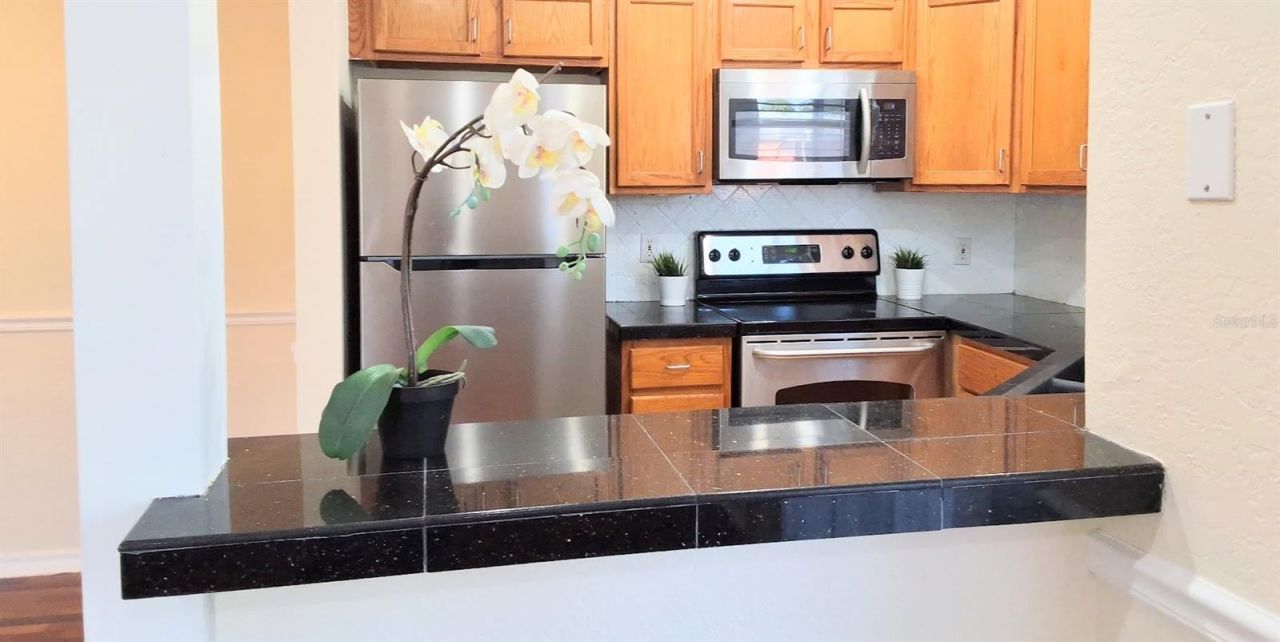 2905 Antique Oaks Circle, Unit 6, Winter Park, FL 32792 Main Photo