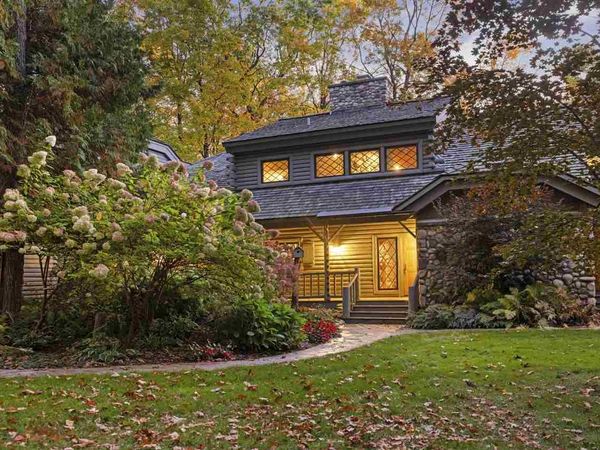 1442 Indian Point Road, Brutus, MI 49716