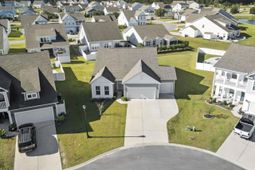 5037 Sassari St. photo 4