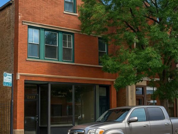 2137 W Chicago Avenue, Chicago, IL 60622