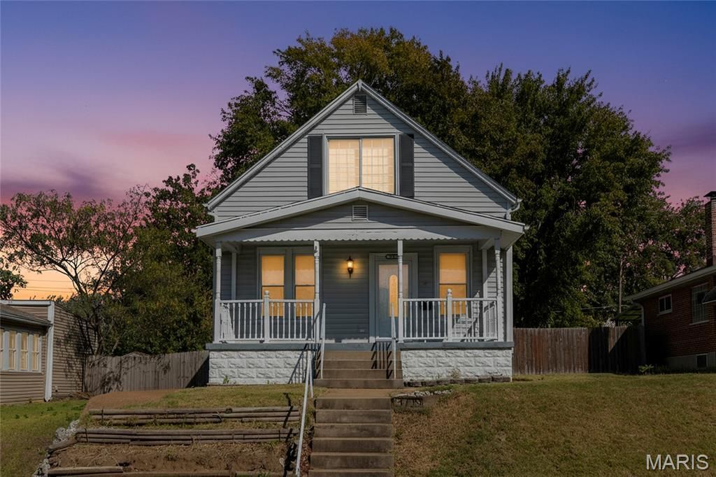 3729 Upton Street, Saint Louis, MO 63116 Main Photo
