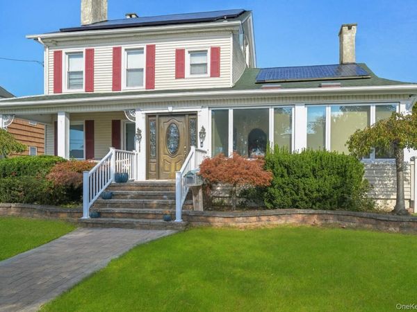 160 Bedford Avenue, Merrick, NY 11566