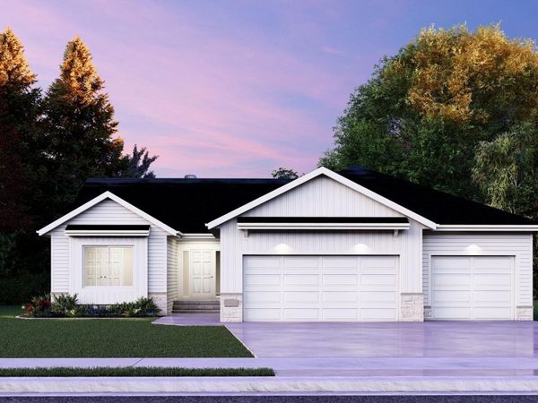 7890 Dogwood Drive, Horace, ND 58047