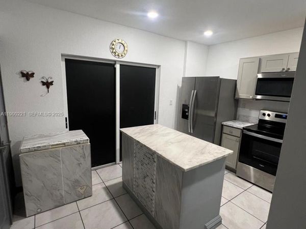 480 NE 4th Ter, Florida City, FL 33034