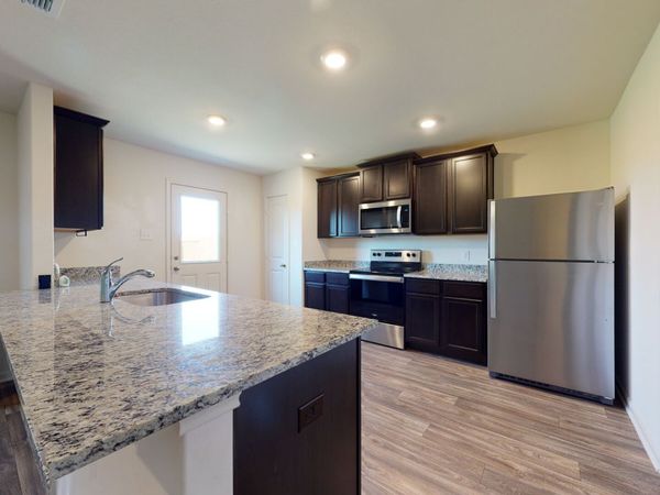 10927 chatham, Converse, TX 78109