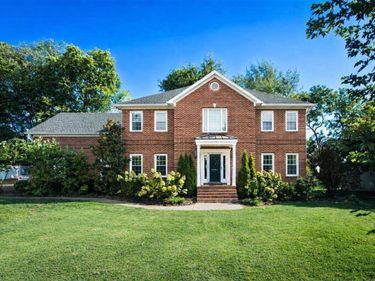 957 Threewood Circle, Bowling Green, KY 42103