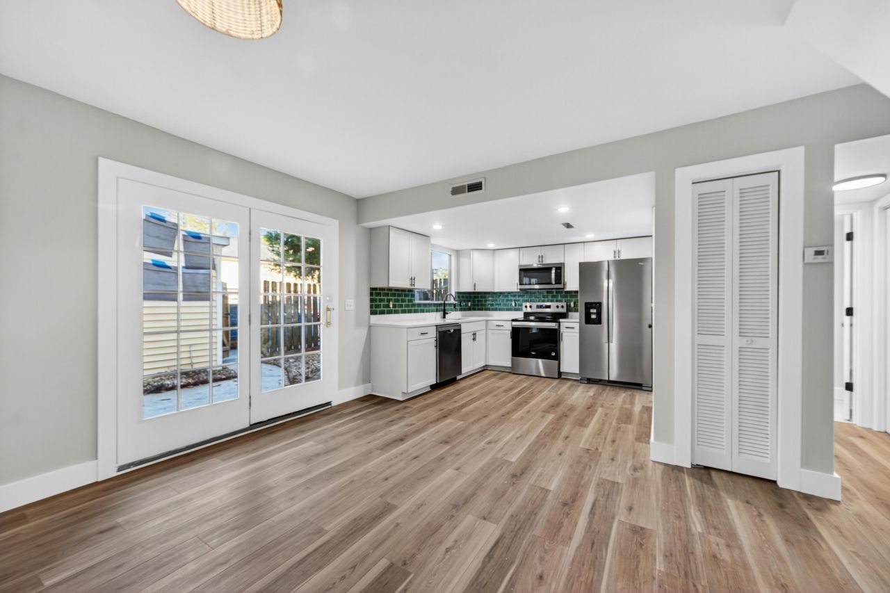 2943 Cathedral Lane Photo 10