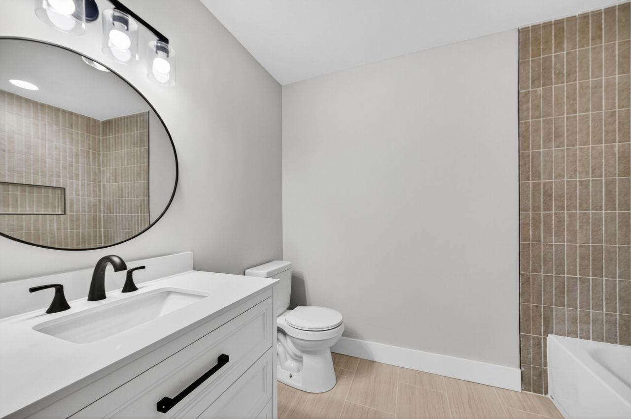 2943 Cathedral Lane Photo 14