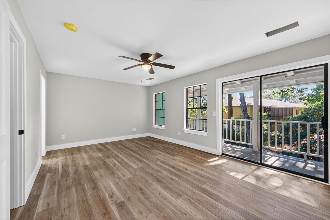 2943 Cathedral Lane Photo 15