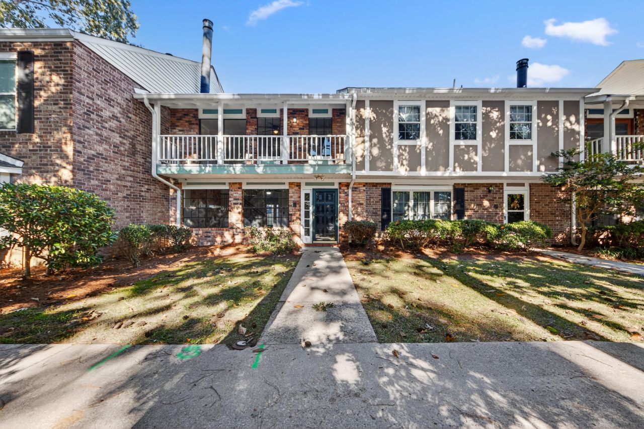 2943 Cathedral Lane Photo 22