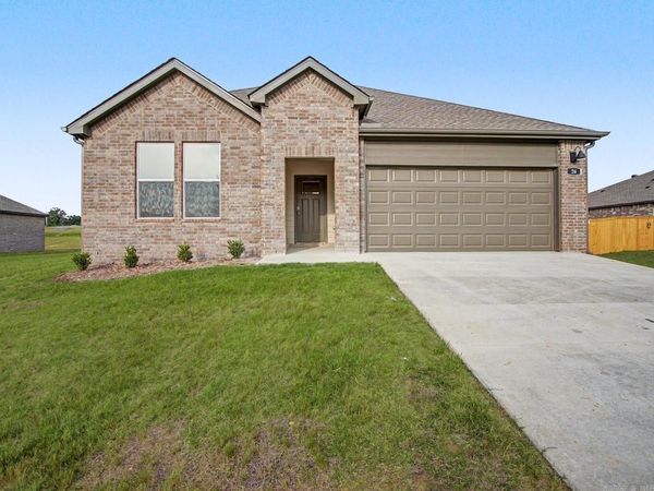 26 Plantation Drive, Mayflower, AR 72106