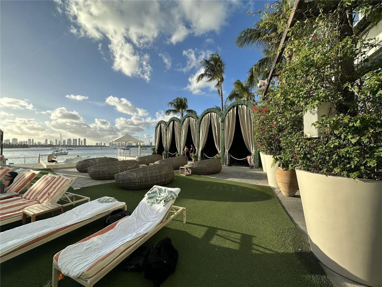 1100 West Ave, Unit 1520, Miami Beach, FL 33139 Photo