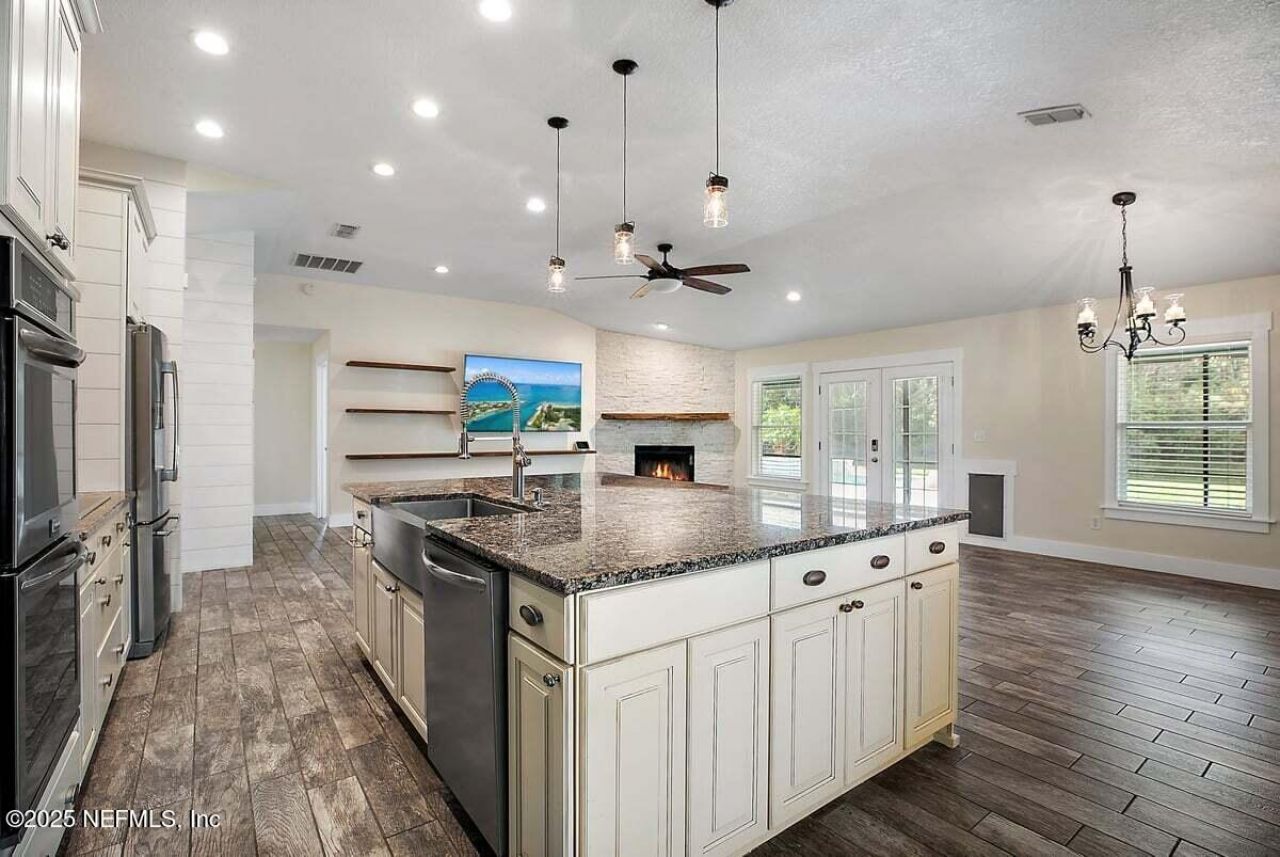 8064 Bridgecreek Drive, Jacksonville, FL 32244 Photo