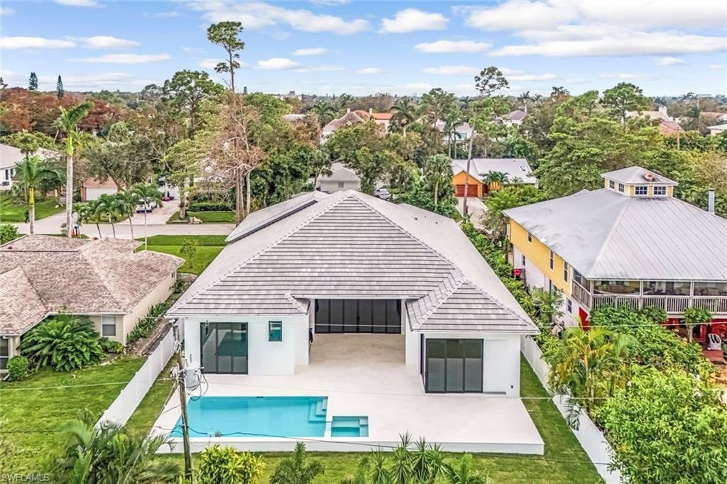 1317 Cypress Woods Dr, Naples, FL 34103 Photo