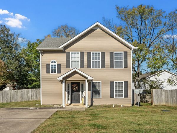 1413 Fall Pkwy, Murfreesboro, TN 37129