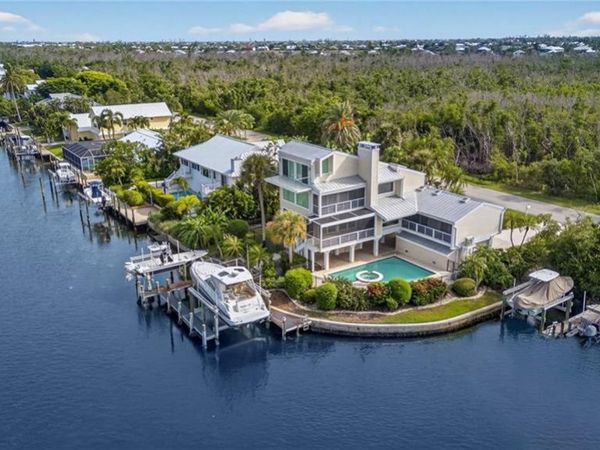 1290 Bay DR, SANIBEL, FL 33957