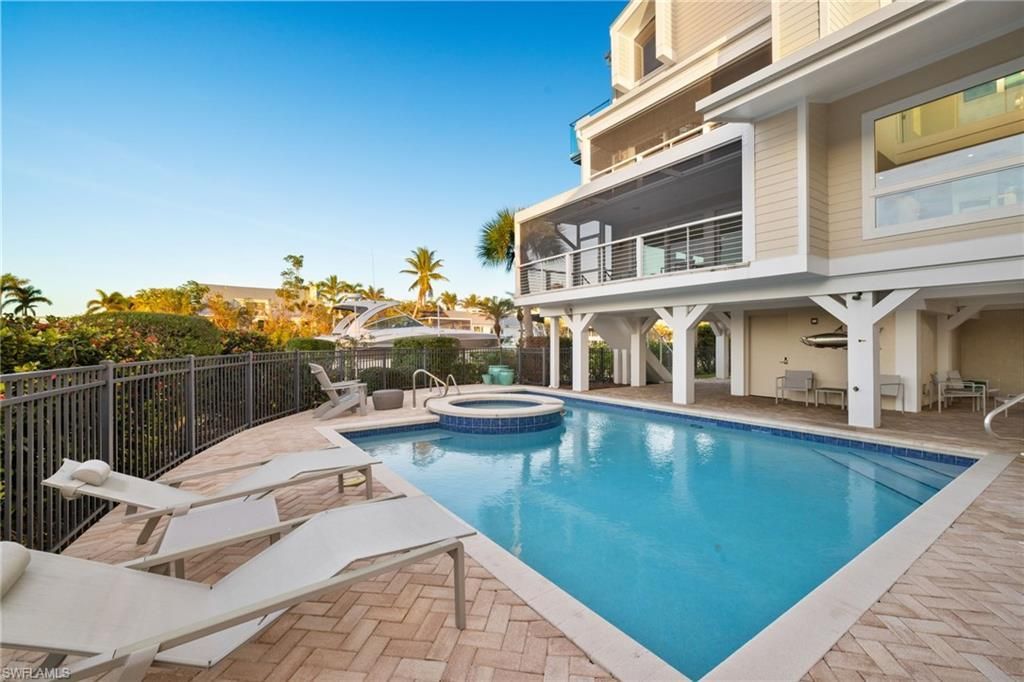 1290 Bay Dr, Sanibel, FL 33957 Photo