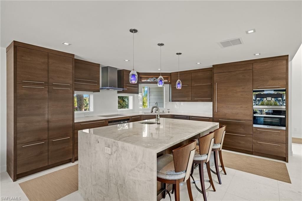 1290 Bay Dr, Sanibel, FL 33957 Photo