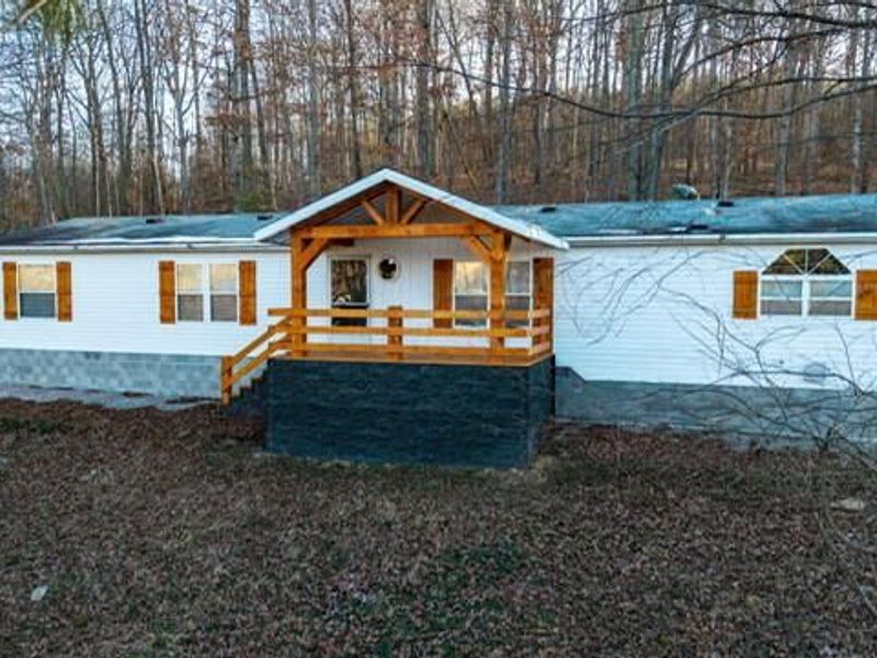 366 Lewis Road, Jackson, OH 45640 Photo 2