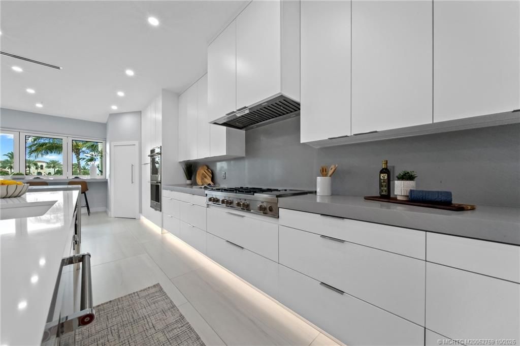 6879 SE South Marina, Stuart, FL 34996 Photo