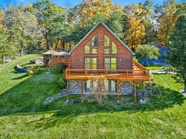 680 Bronck Lake Road, Coxsackie, NY 12051