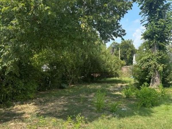 611 Dr Martin Luther King JR Blvd, Waxahachie, TX 75165