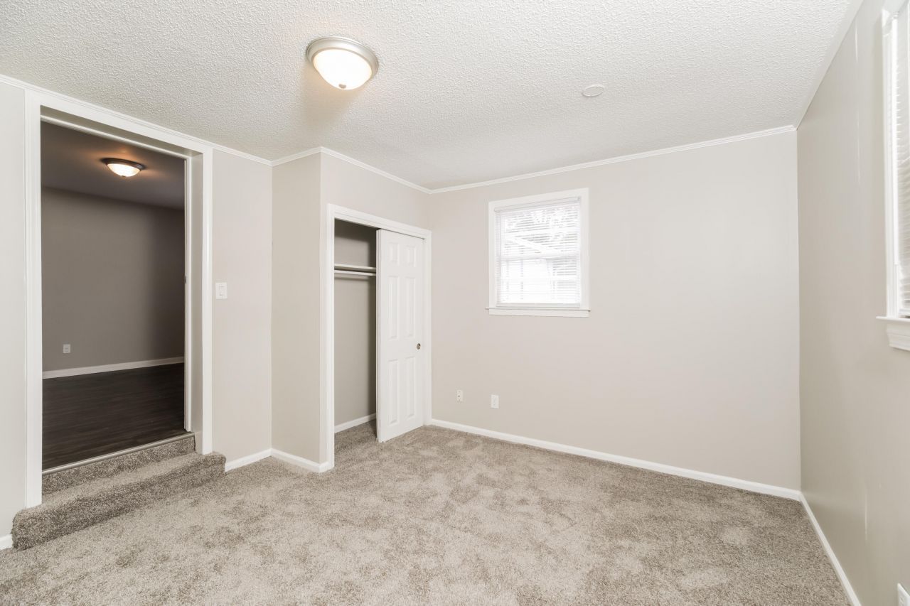 7021 Midland Drive Photo 8