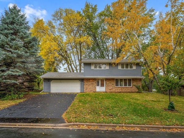 11036 27th Avenue S, Burnsville, MN 55337