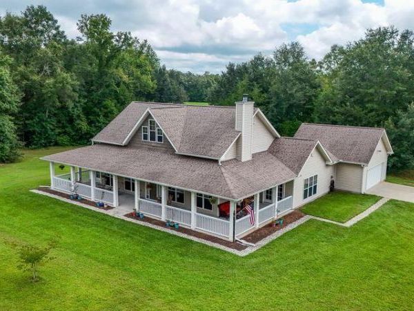 3754 Annie Road, Marianna, FL 32446