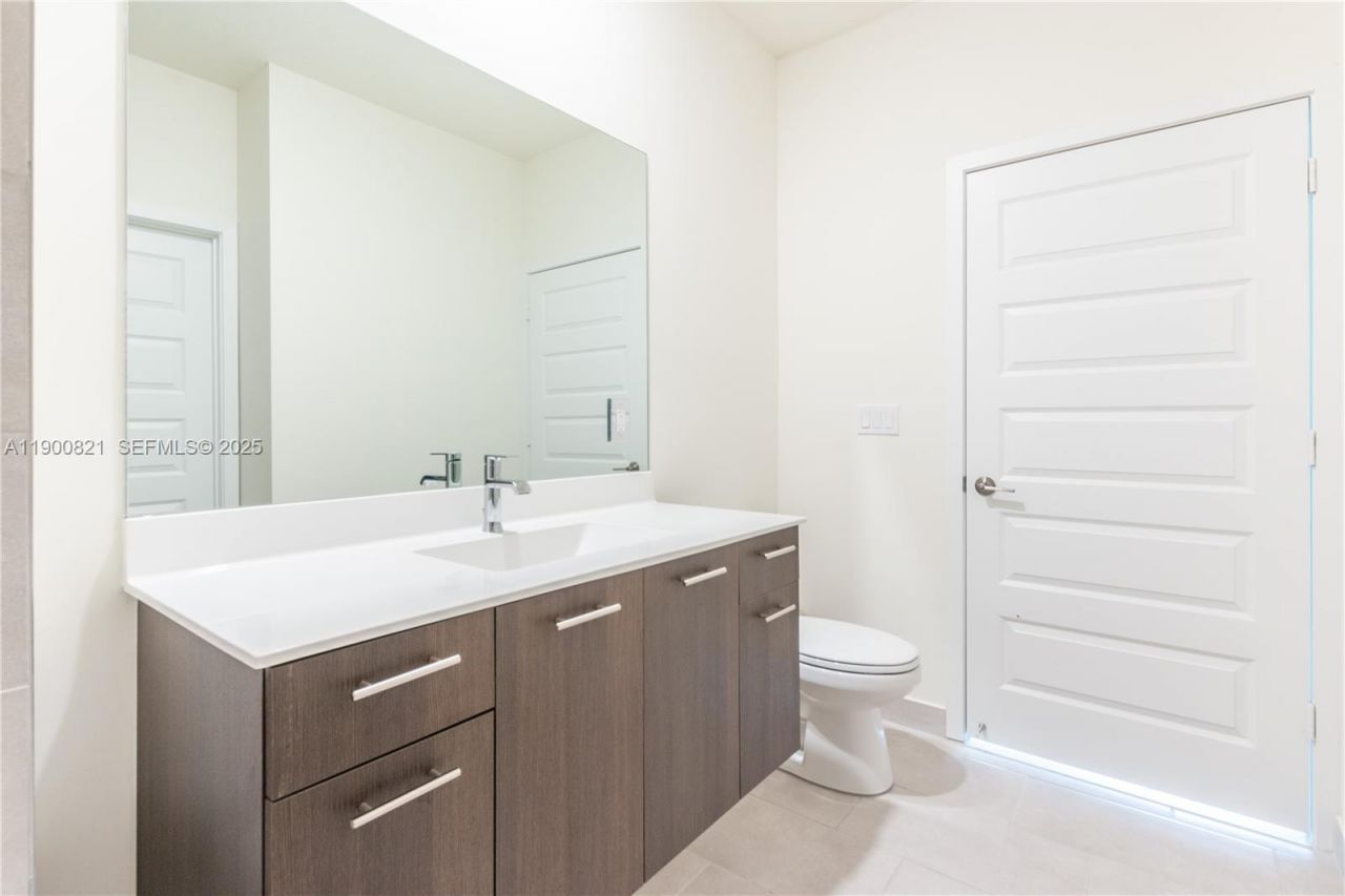 4640 NW 84th Ave, Unit 46, Doral, FL 33166 Photo