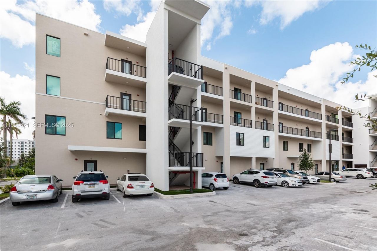 4640 NW 84th Ave, Unit 46, Doral, FL 33166 Photo