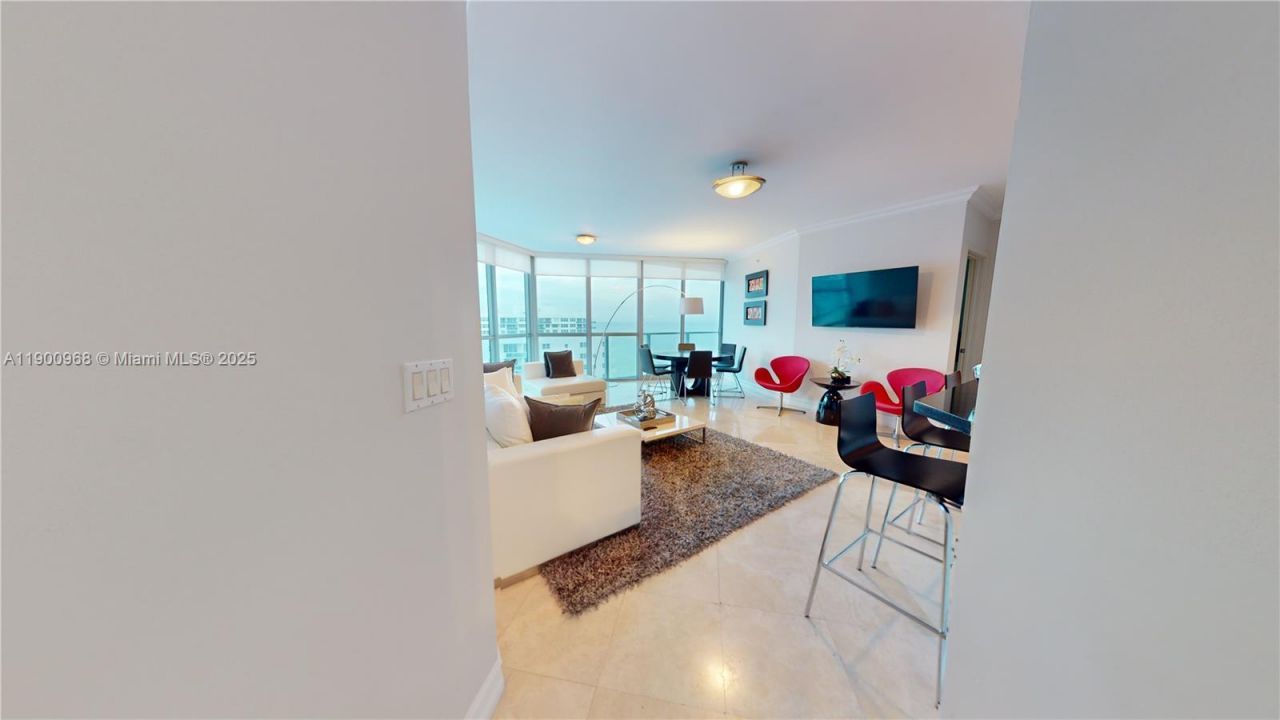 3101 S Ocean Dr, Unit 1705, Hollywood, FL 33019 Photo